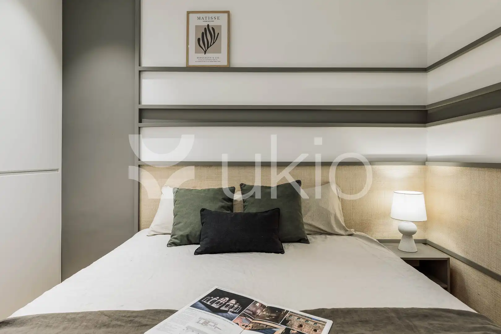 Dormitori de Apartament de lloguer en Barcelona amb Aire condicionat, Calefacció i Terrassa