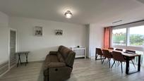 Sala d'estar de Apartament en venda en Castelldefels amb Aire condicionat, Terrassa i Balcó