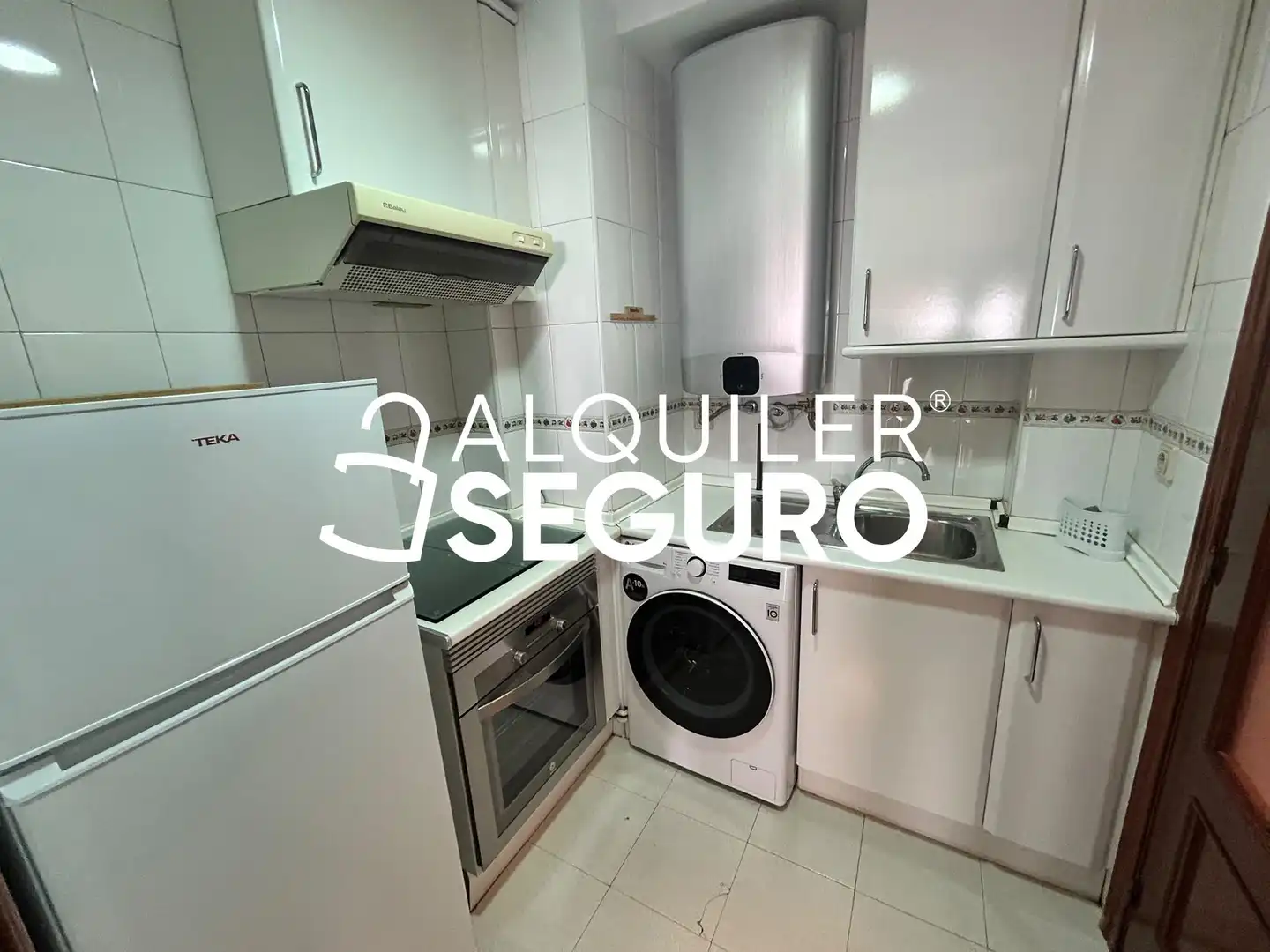 Cocina de Piso de alquiler en Madrid con Aire acondicionado, Calefacción y Amueblado