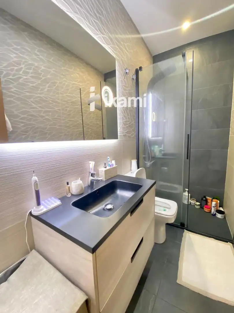 Bathroom of Flat for sale in Madrid  with Heating, Terrace and Furnished