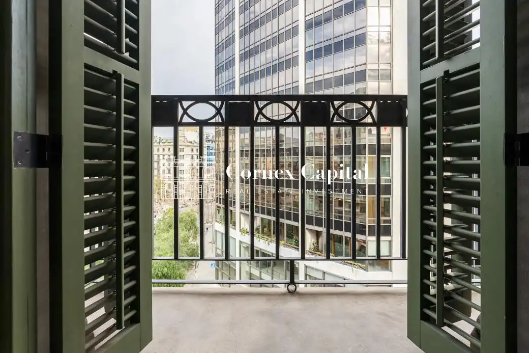 Außenansicht von Maisonette zum Verkauf in Barcelona mit Heizung, Terrasse und Abstellraum