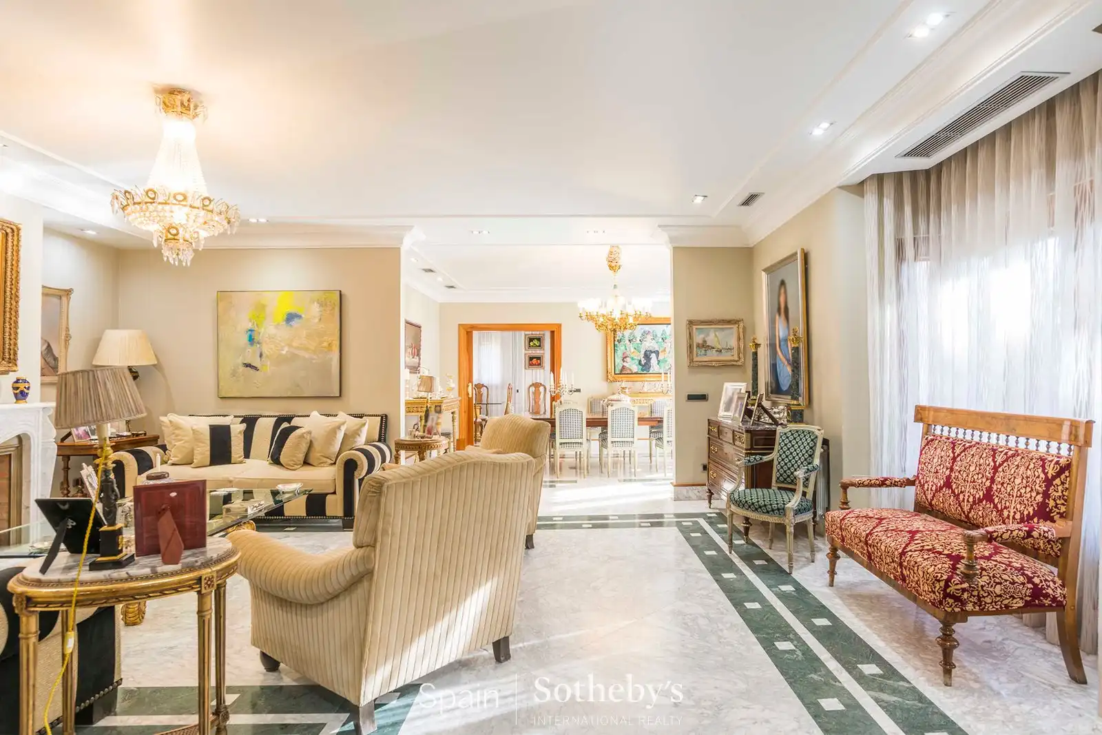 Sala de estar de Casa o chalet en venta en Madrid con Calefacción, Jardín privado y Piscina