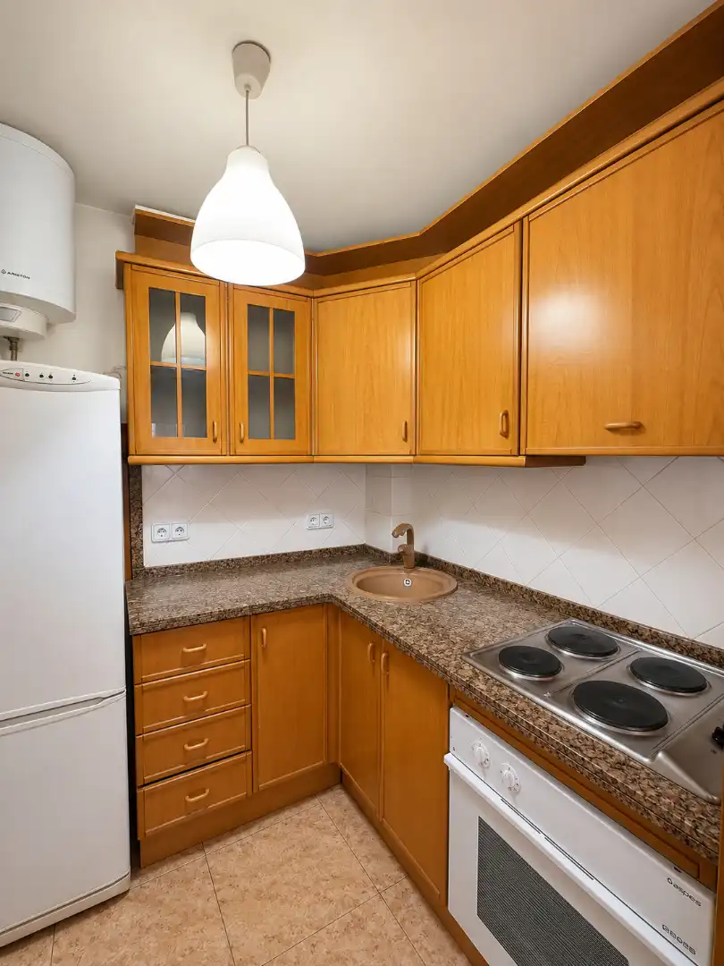 Cocina de Piso de alquiler en Reus con Aire acondicionado, Amueblado y Horno