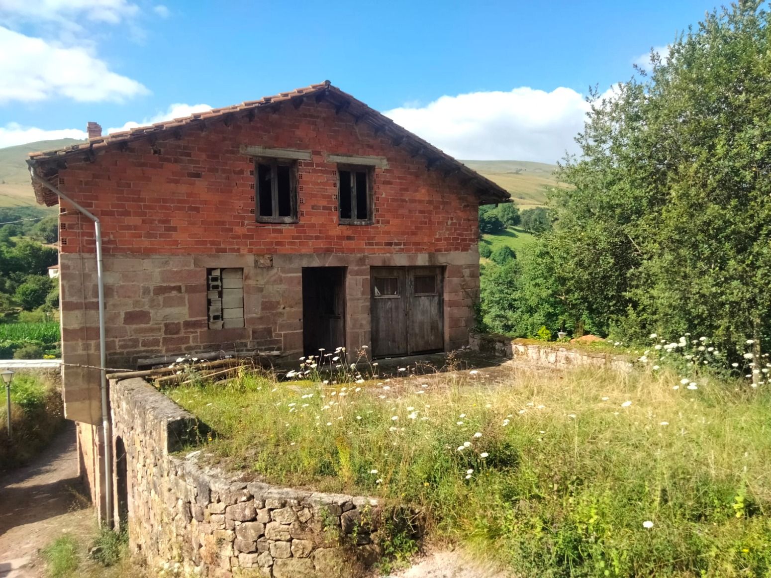 Exterior view of House or chalet for sale in Cabuérniga