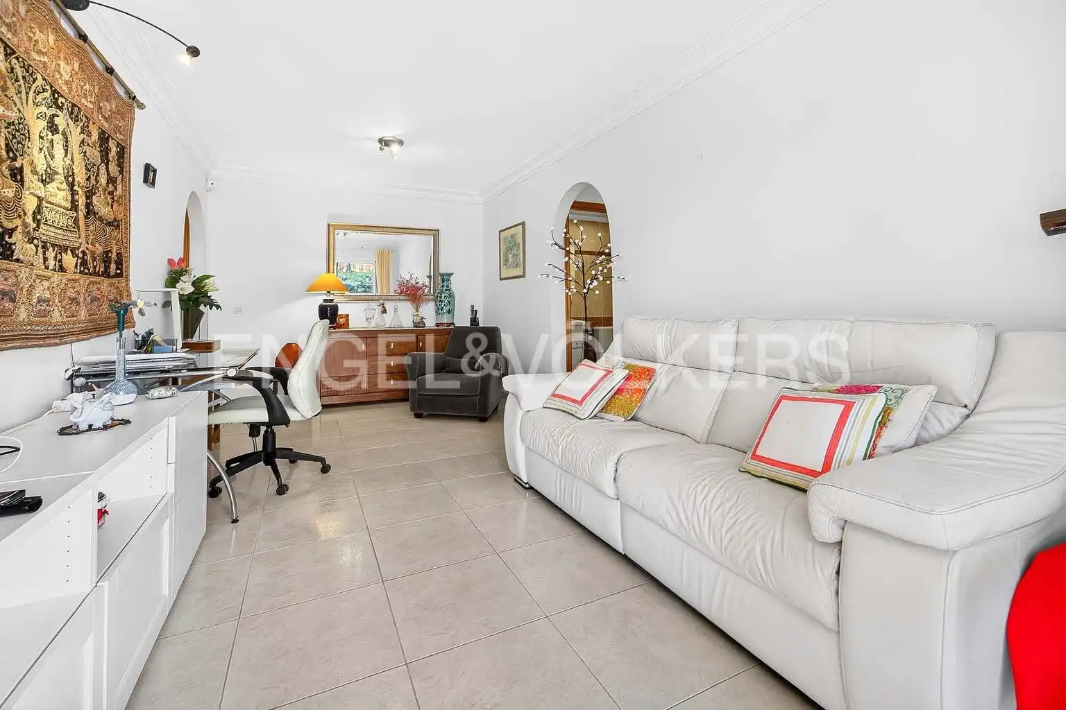 Sala de estar de Piso en venta en Adeje con Terraza, Piscina y Amueblado