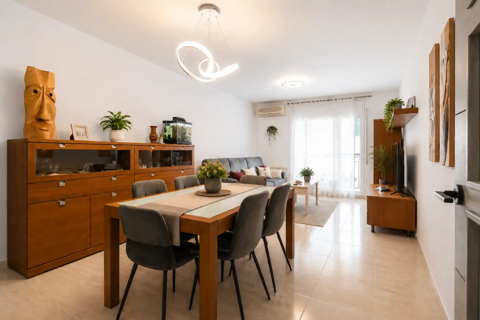 Living room of Flat for sale in Terrassa  with Air Conditioner, Heating and Parquet flooring