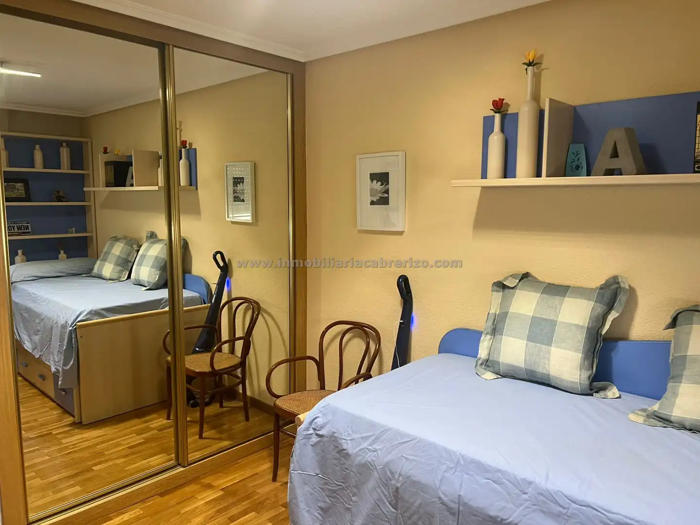 Habitación de Piso en venta en  Logroño con Aire acondicionado, Calefacción y Parquet