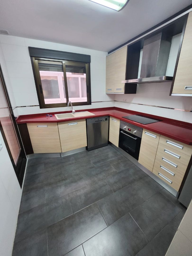 Cuina de Pis en venda en L'Eliana amb Aire condicionat, Calefacció i Forn