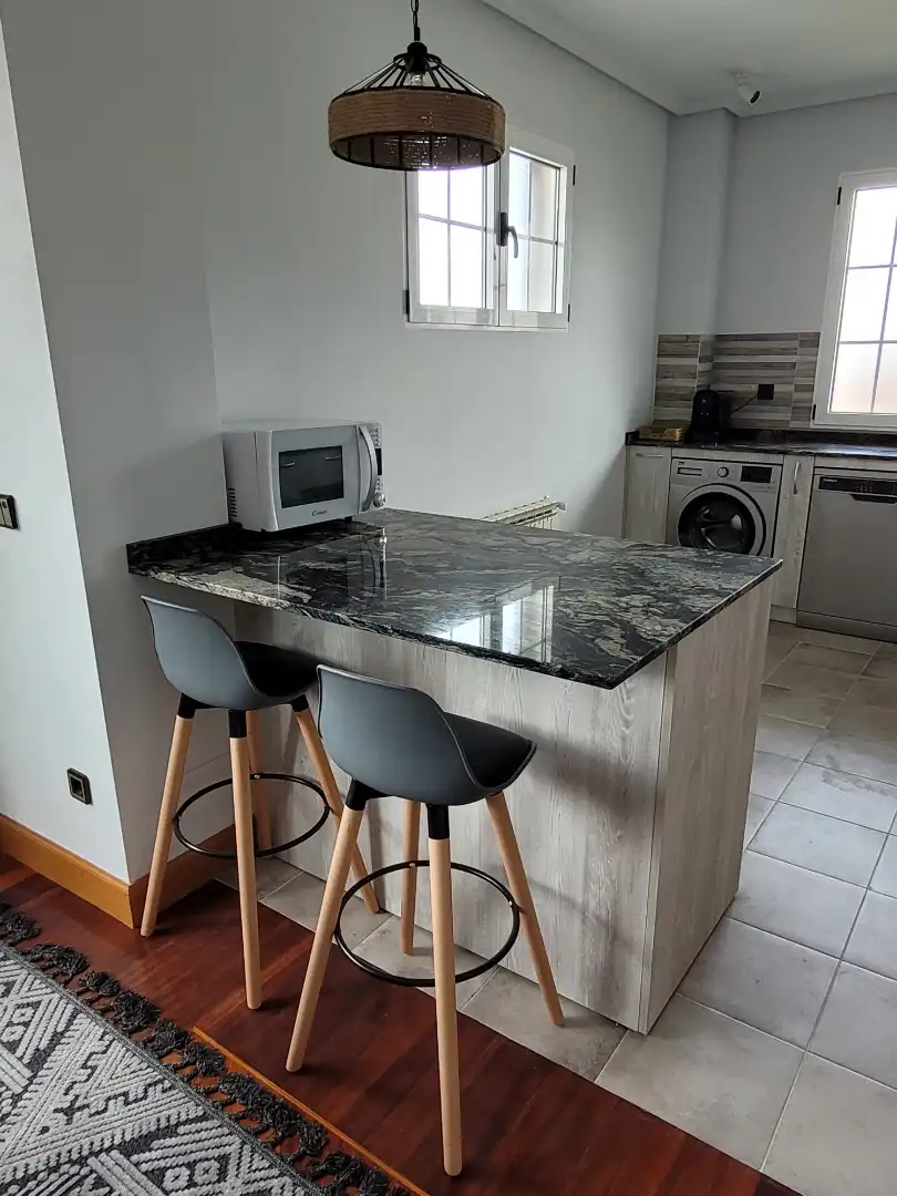 Cocina de Casa o chalet de alquiler en Castro-Urdiales con Calefacción, Jardín privado y Parquet