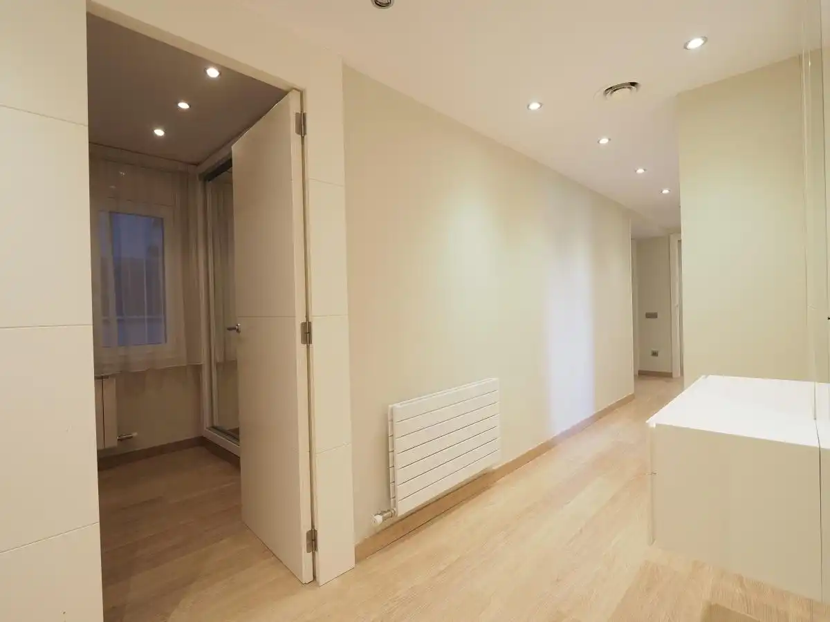 Wohnung zur Miete in Reus mit Klimaanlage, Heizung und Parkett