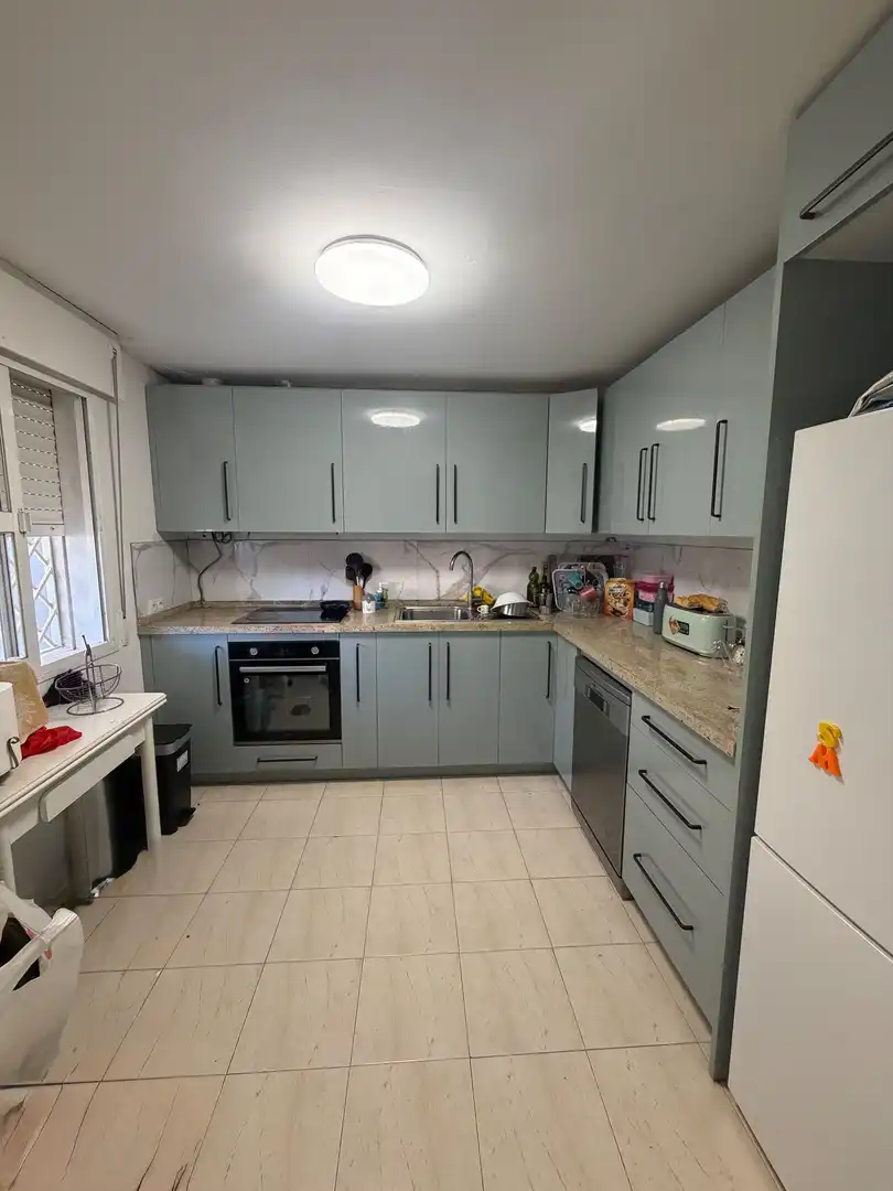 Cuina de Pis en venda en Algeciras amb Aire condicionat i Terrassa