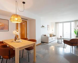 Sala d'estar de Apartament de lloguer en  Barcelona Capital amb Aire condicionat, Moblat i Forn