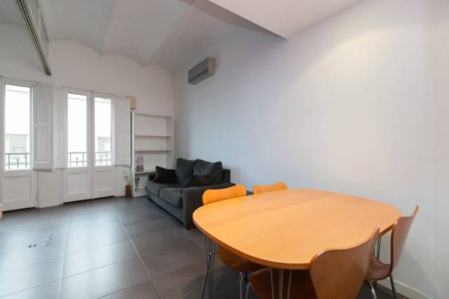 Piso en Alquiler en Carrer del Torrent de les Flors en Vila de Gràcia