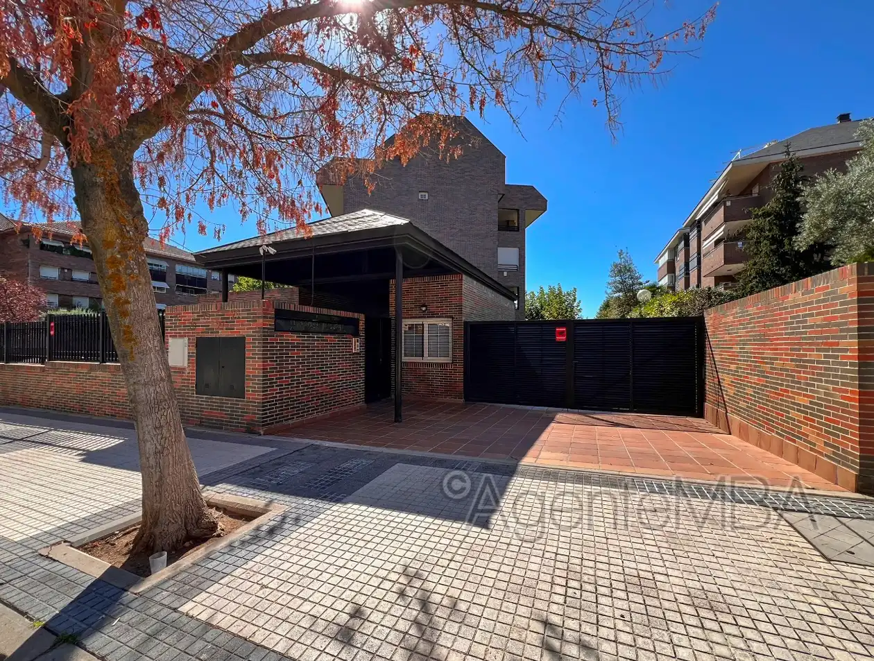 Flat with terrace to rent in Calle Isaac Albéniz 18, imagen 2