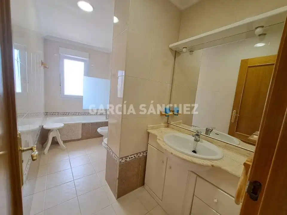 Bathroom of Flat for sale in Boiro  with Terrace and Furnished