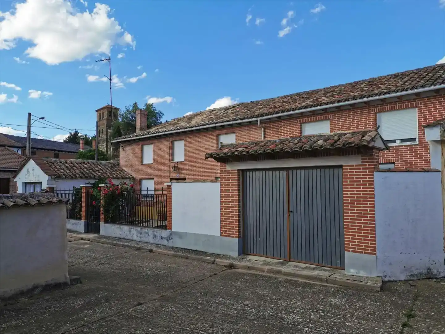 Vista exterior de Piso en venta en Villanuño de Valdavia con Jardín privado, Parquet y Trastero