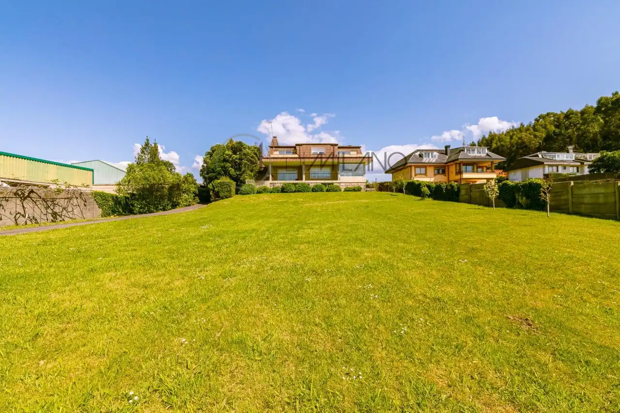 Jardín de Casa o chalet en venta en Vigo  con Calefacción, Jardín privado y Parquet