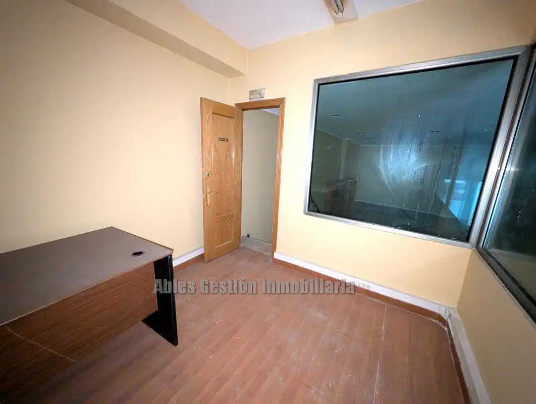 Local comercial en venta en Montes Del Sueve, imagen 10
