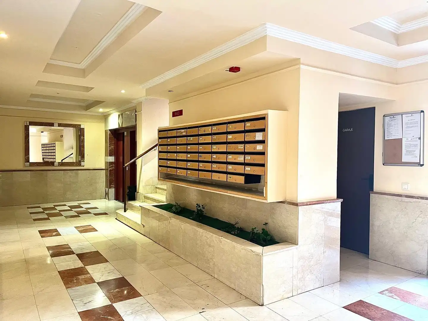 Flat for sale in Madrid  with Heating, Private garden and Terrace