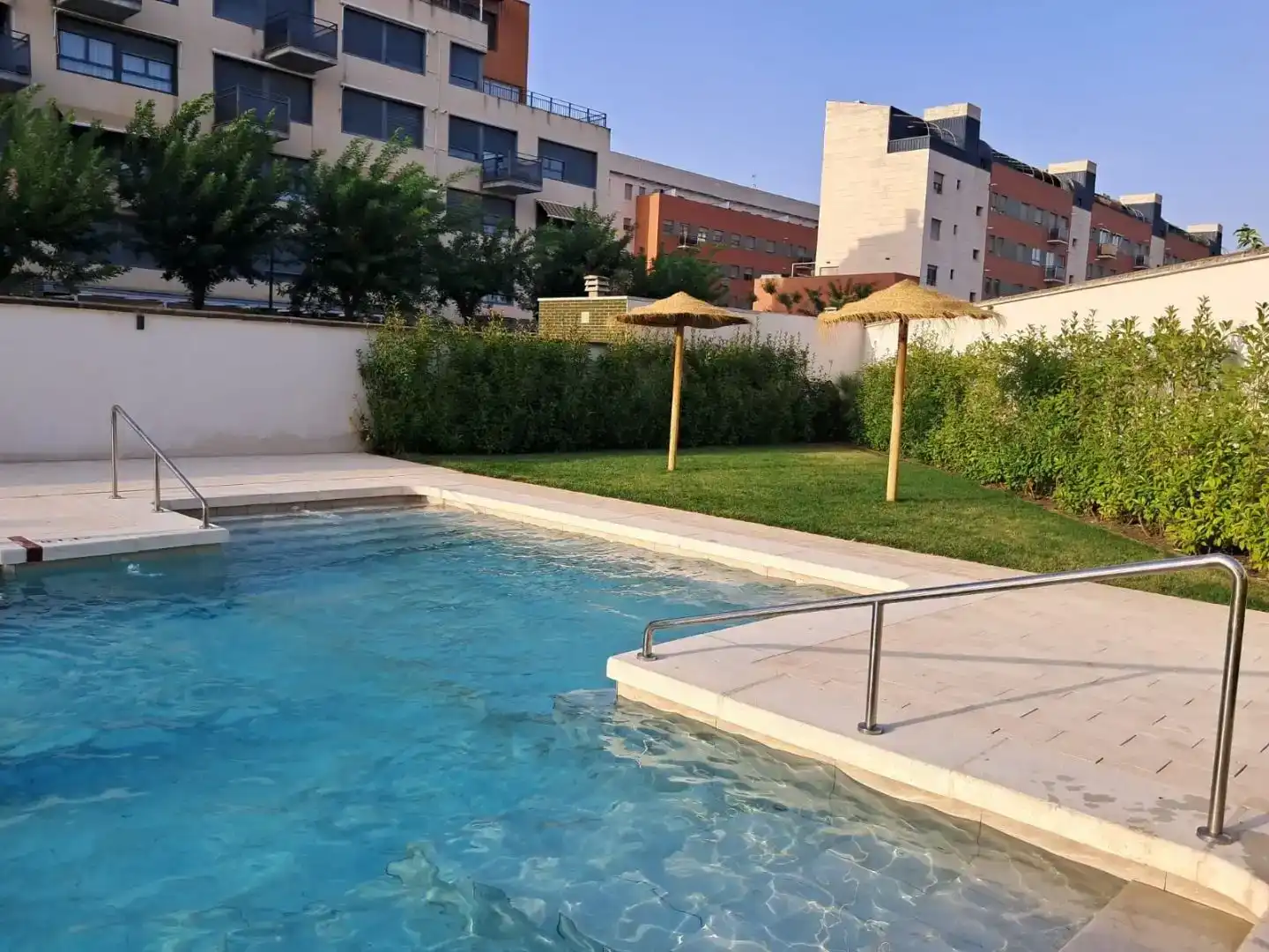 Piscina de Ático en venta en Nuevo Hospital