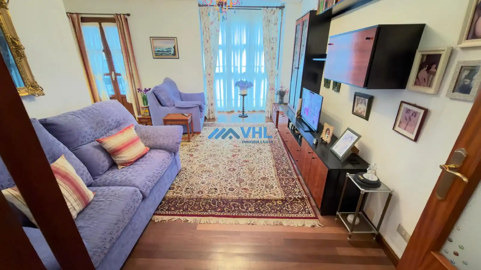 Living room of Apartments for sale in Castro-Urdiales  with Furnished