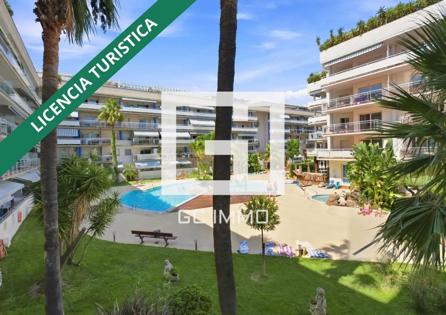 Appartement compact avec piscine à vendre à Santa Margarita