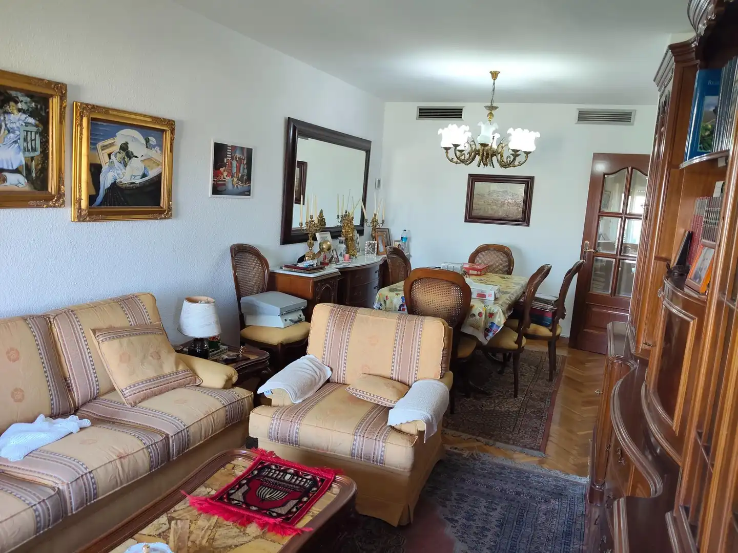 Sala d'estar de Pis en venda en Zaragoza amb Aire condicionat, Calefacció i Parquet