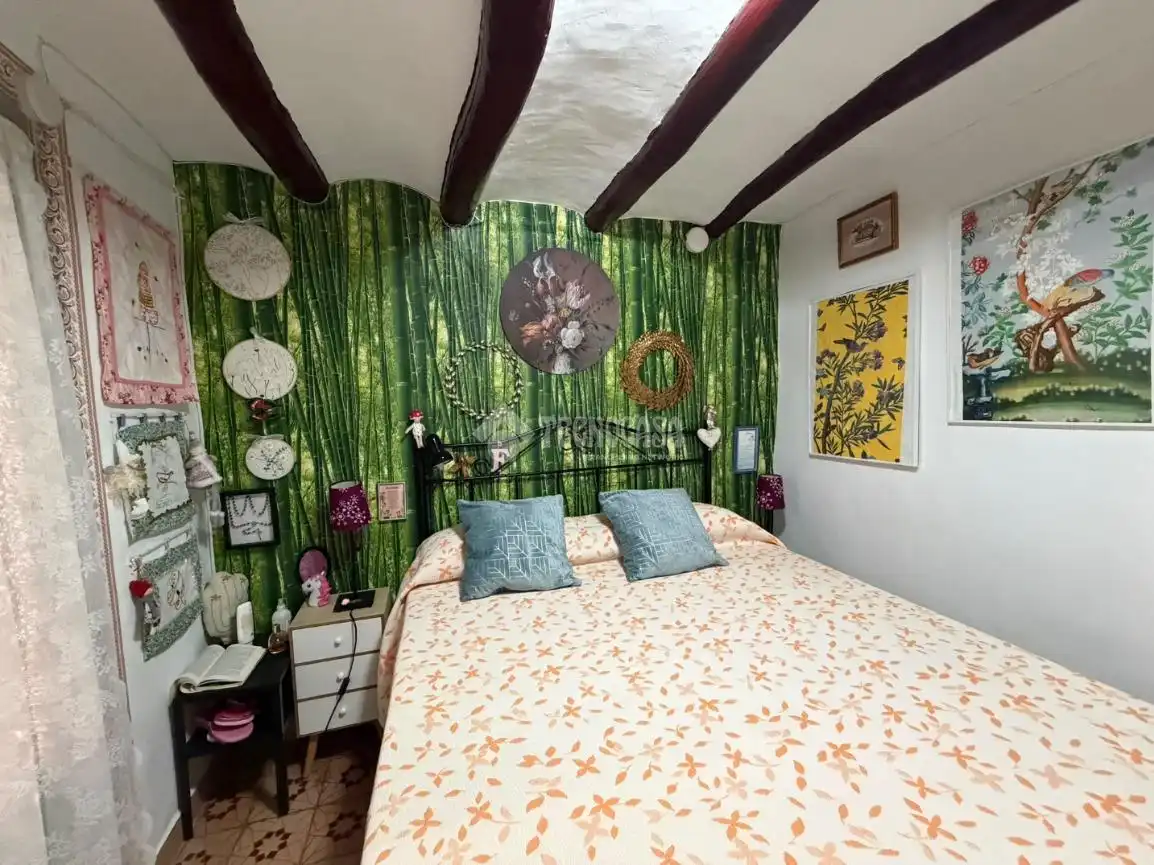 Habitación de Casa adosada en venta en Ainzón, Zaragoza