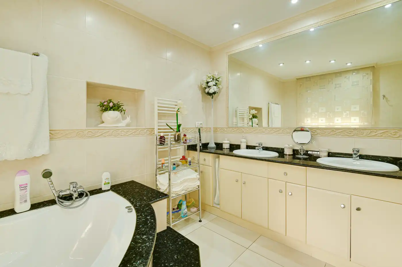 Baño de Casa o chalet en venta en Lloret de Mar con Aire acondicionado, Calefacción y Piscina