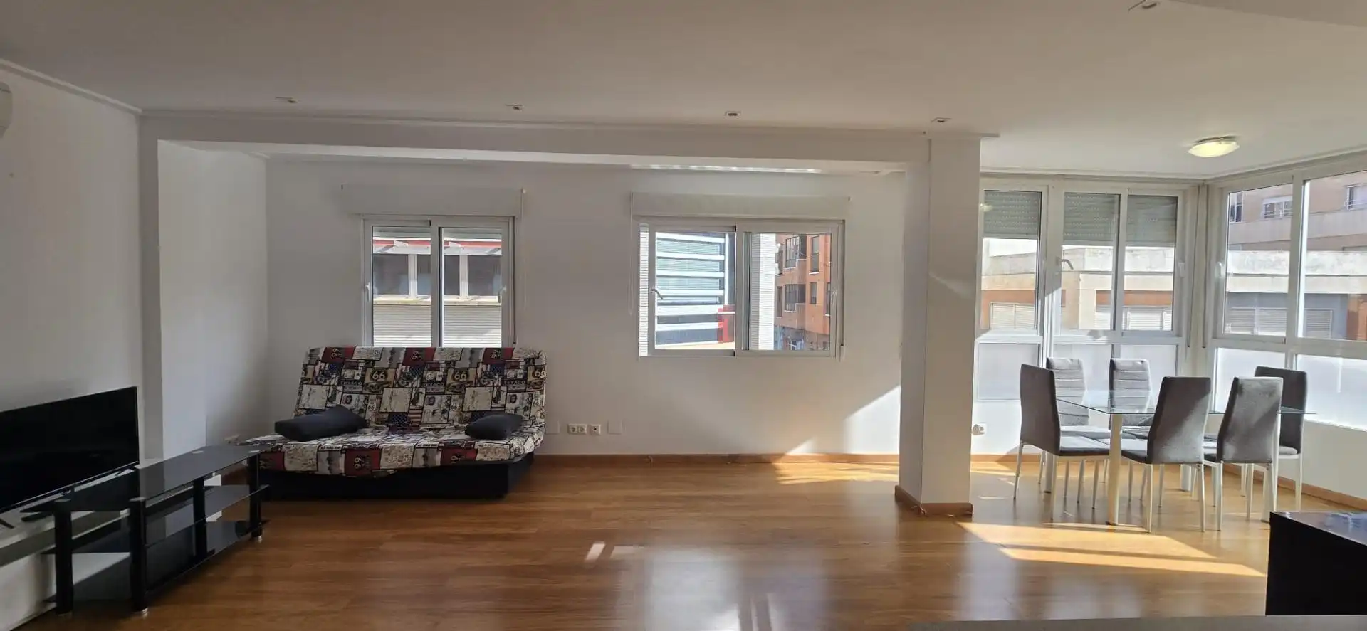 Apartament amb terrassa en venda a Calle Calle Maldonado 11