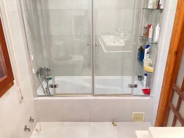 Bany de Casa o xalet en venda en Roquetas de Mar amb Aire condicionat, Calefacció i Jardí privat
