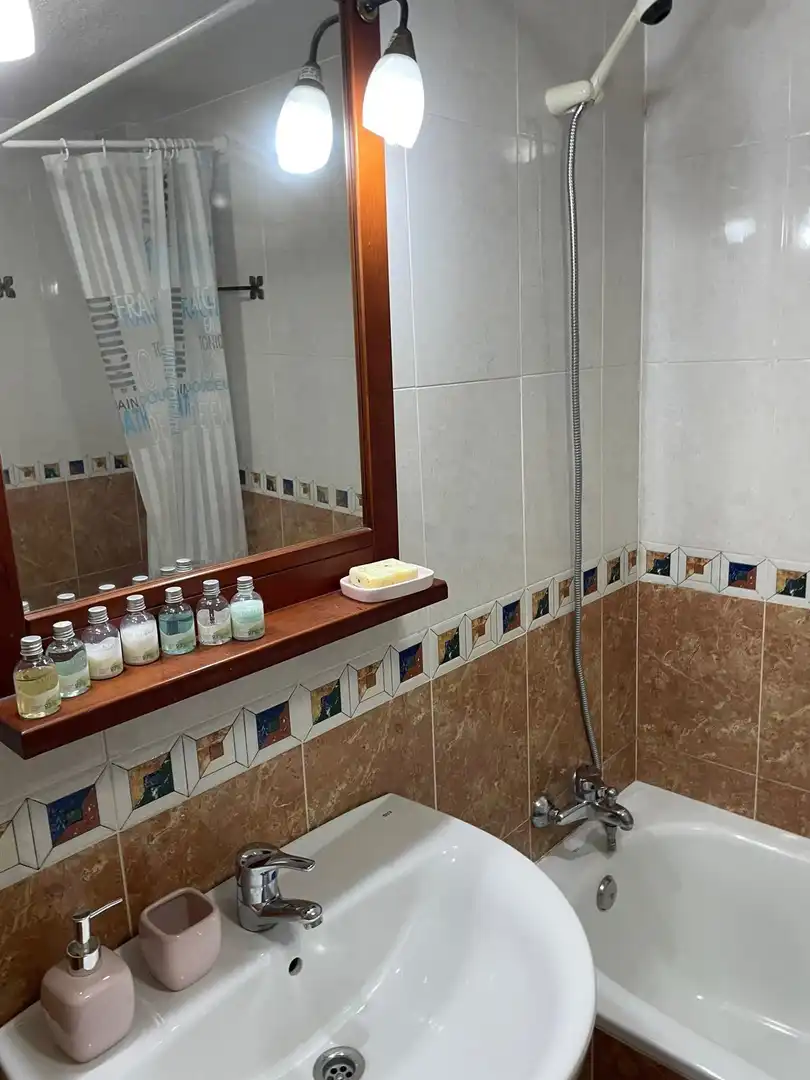 Badezimmer von Wohnung zur Miete in Águilas mit Möbliert und Balkon