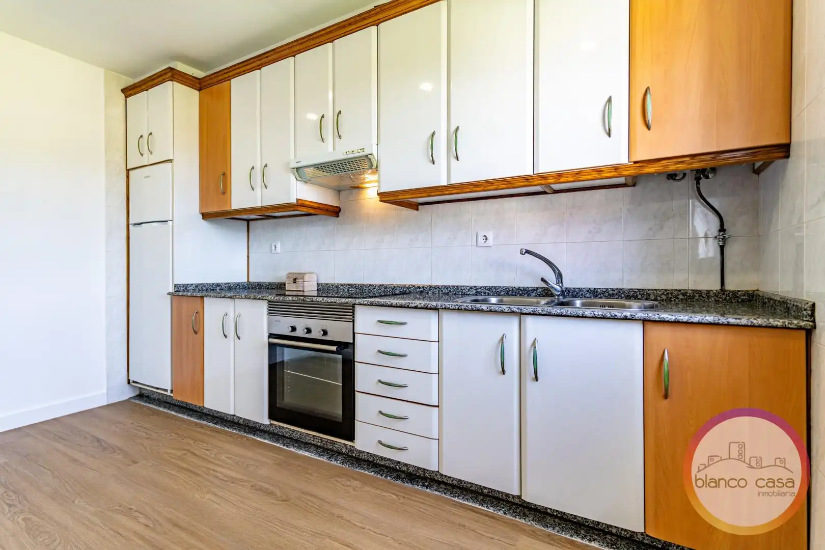 Kitchen of Houses for sale in Carballo  with Heating