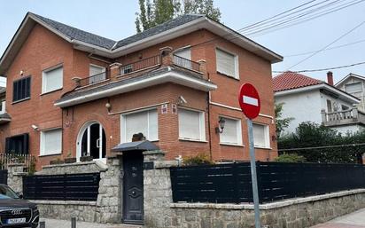 Vista exterior de Casa o xalet en venda en  Madrid Capital