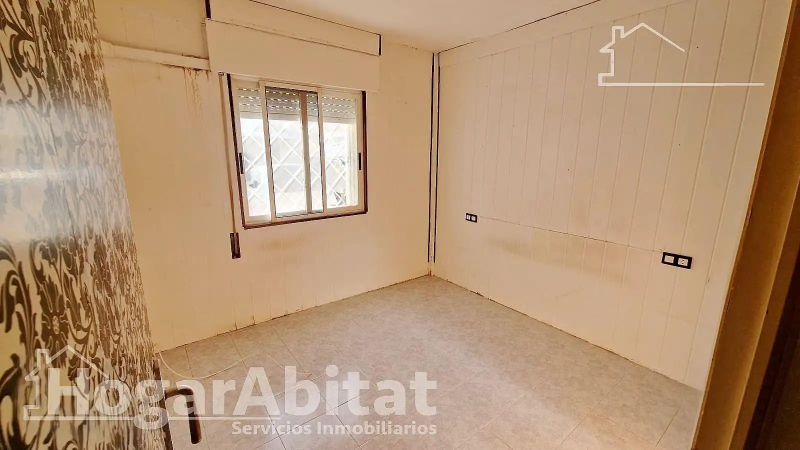 Piso en venta en Calle Águilas, Zona Carrefour - Urbanizaciones