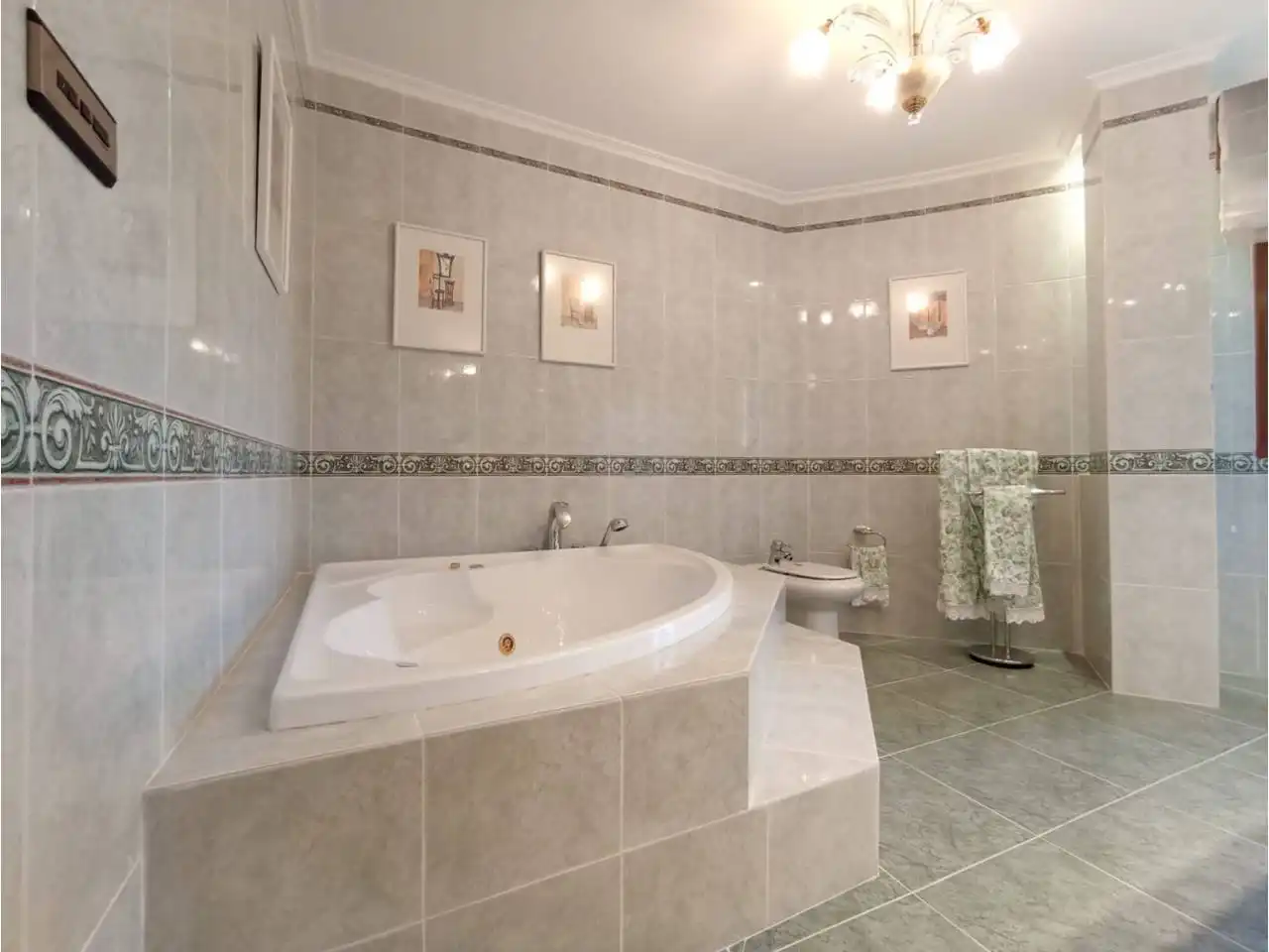 Baño de Casa o chalet en venta en Cogollos con Calefacción, Jardín privado y Terraza