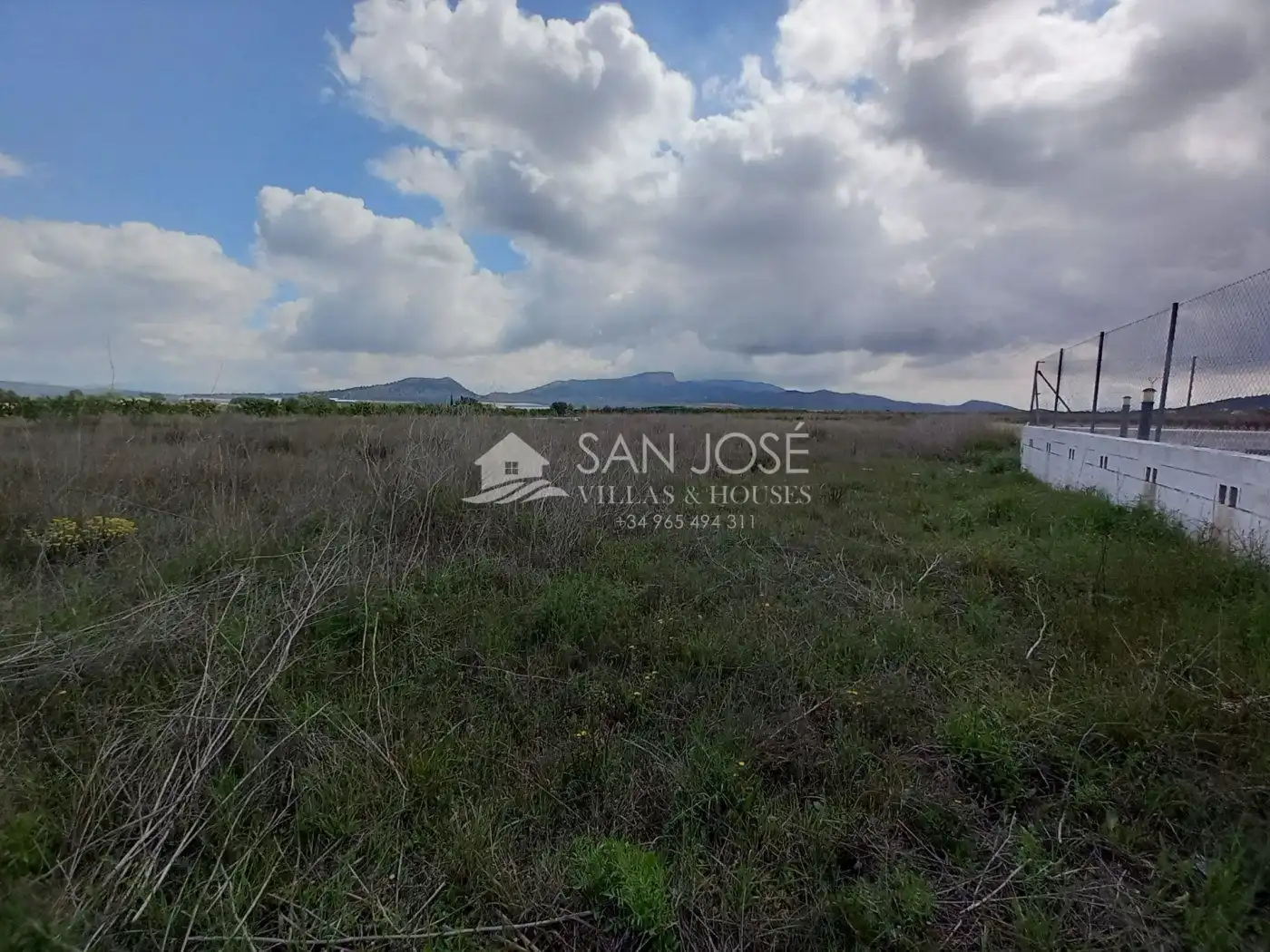 Land for sale in Monóvar  / Monòver