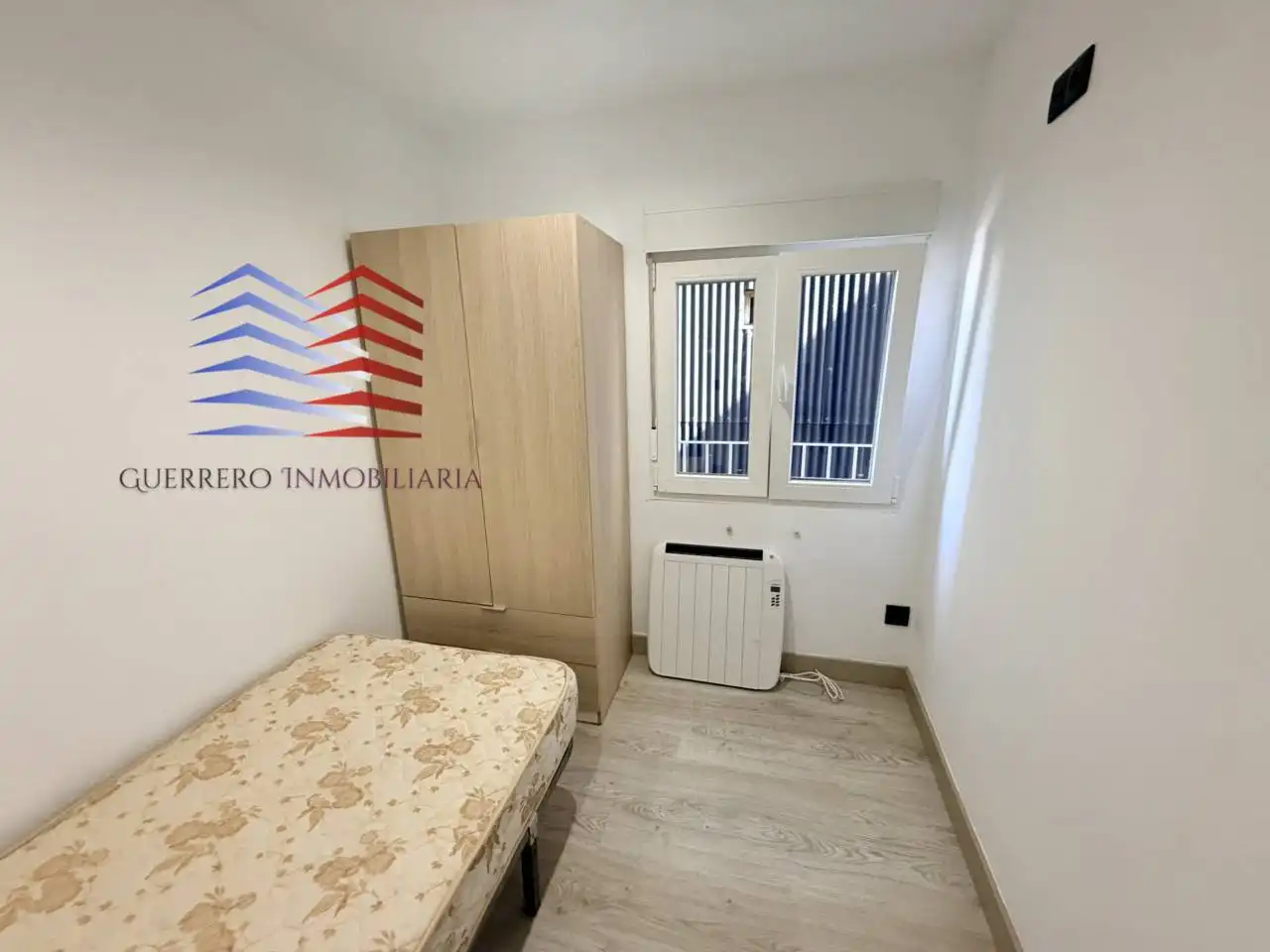 Bedroom of Flat for rent in Ourense Capital   with Heating, Storage room and Furnished
