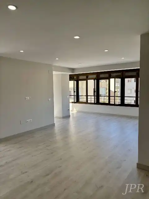 Piso con piscina en venta en Plaza de la Nogalera 6, imagen 9