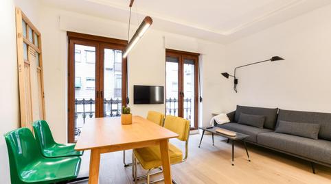 Foto 3 de Piso de alquiler en De Bustamante, Delicias, Madrid