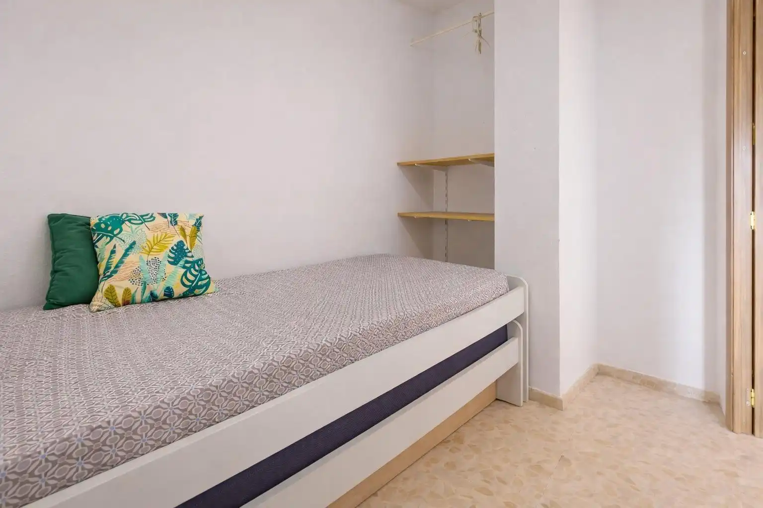 Habitación de Piso en venta en Roquetas de Mar con Jardín privado y Piscina comunitaria