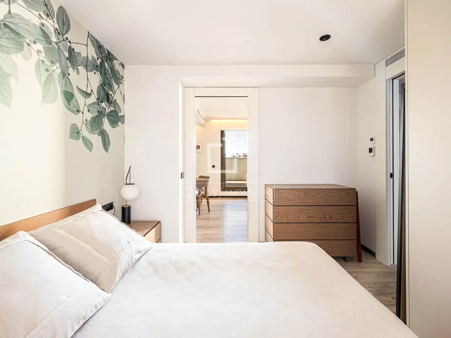 Schlafzimmer von Dachboden zum Verkauf in Barcelona mit Klimaanlage, Heizung und Terrasse