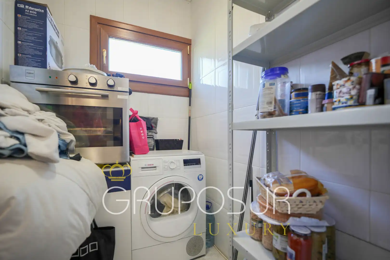 Cuina de Casa o xalet en venda en Valladolid amb Calefacció, Jardí privat i Terrassa