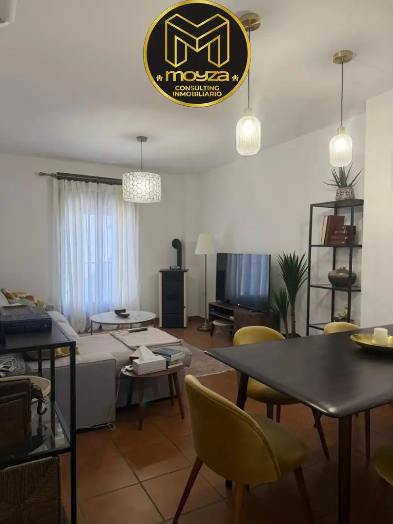 Living room of Flat for sale in Baeza, Jaén