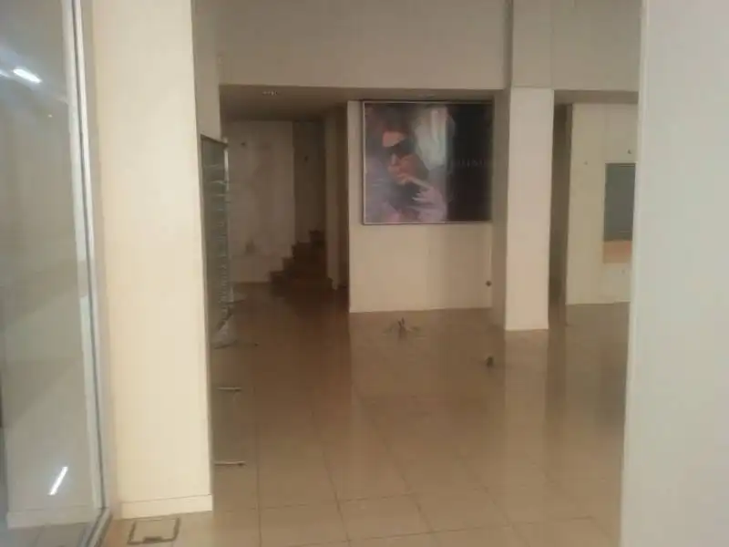 Locale commerciale in affitto a Centro, imagen 3