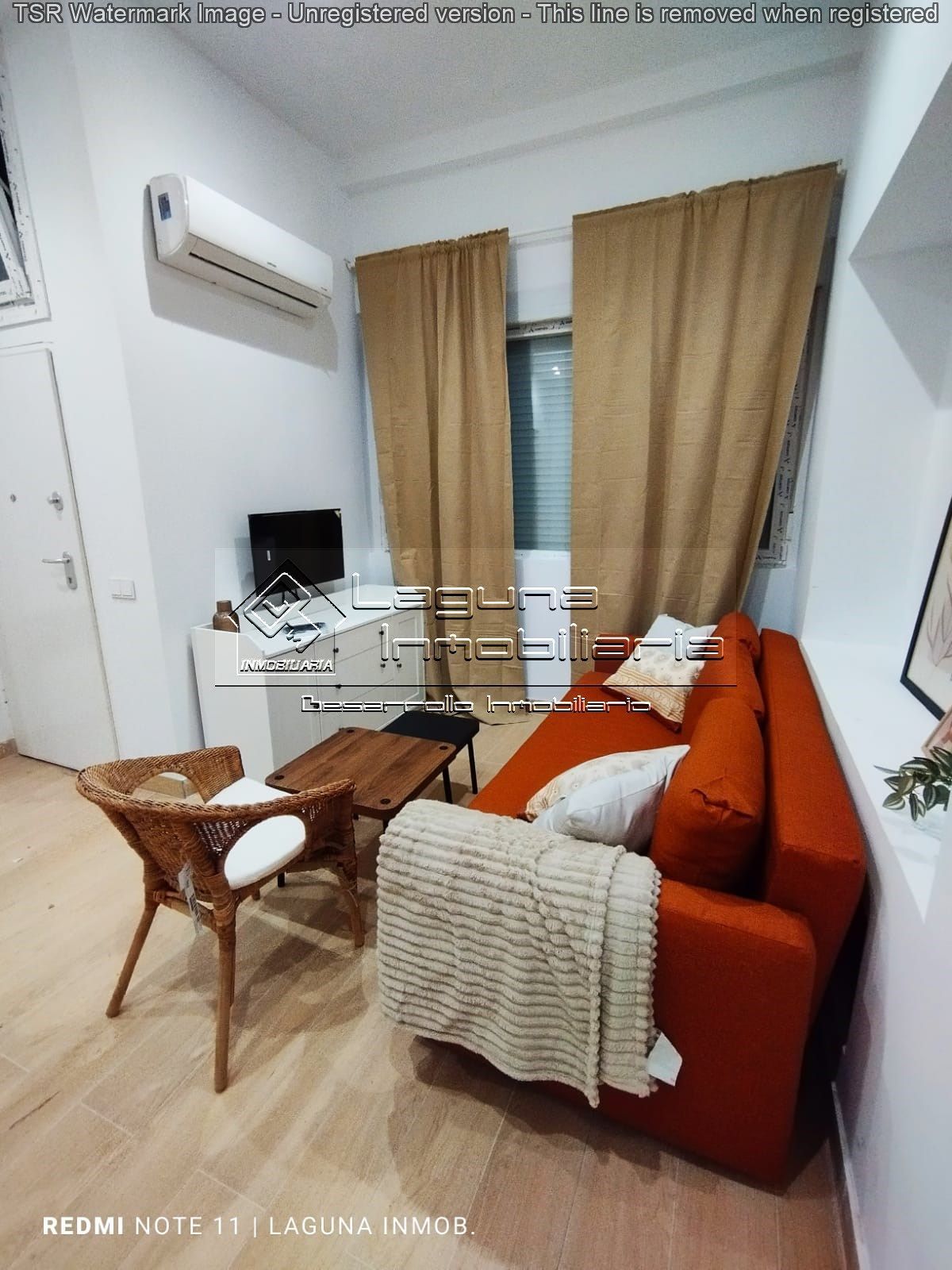 Sala d'estar de Pis en venda en  Cádiz Capital amb Aire condicionat