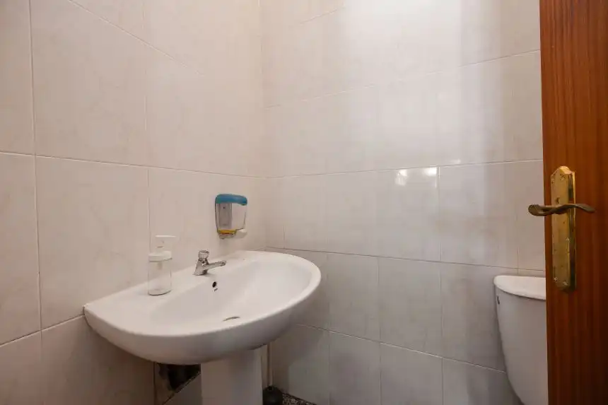 Gewerbefläche zum Verkauf in Calle General Moscardó 6, imagen 9