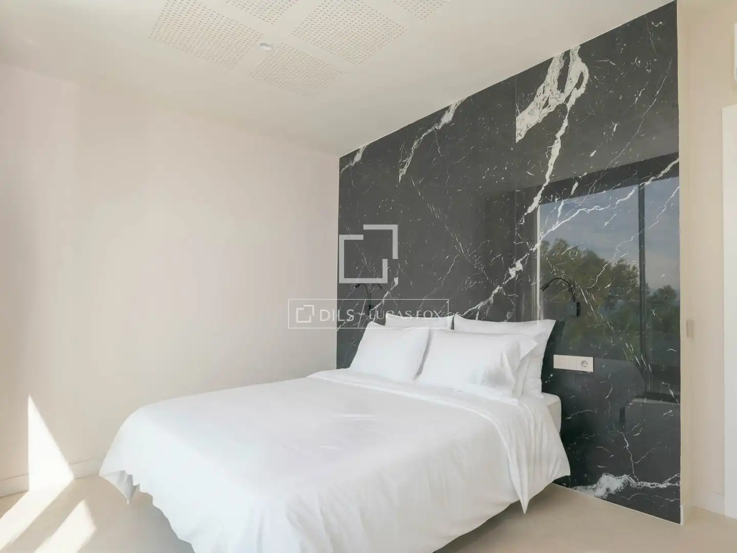 Dormitori de Casa o xalet en venda en Málaga amb Aire condicionat, Jardí privat i Traster