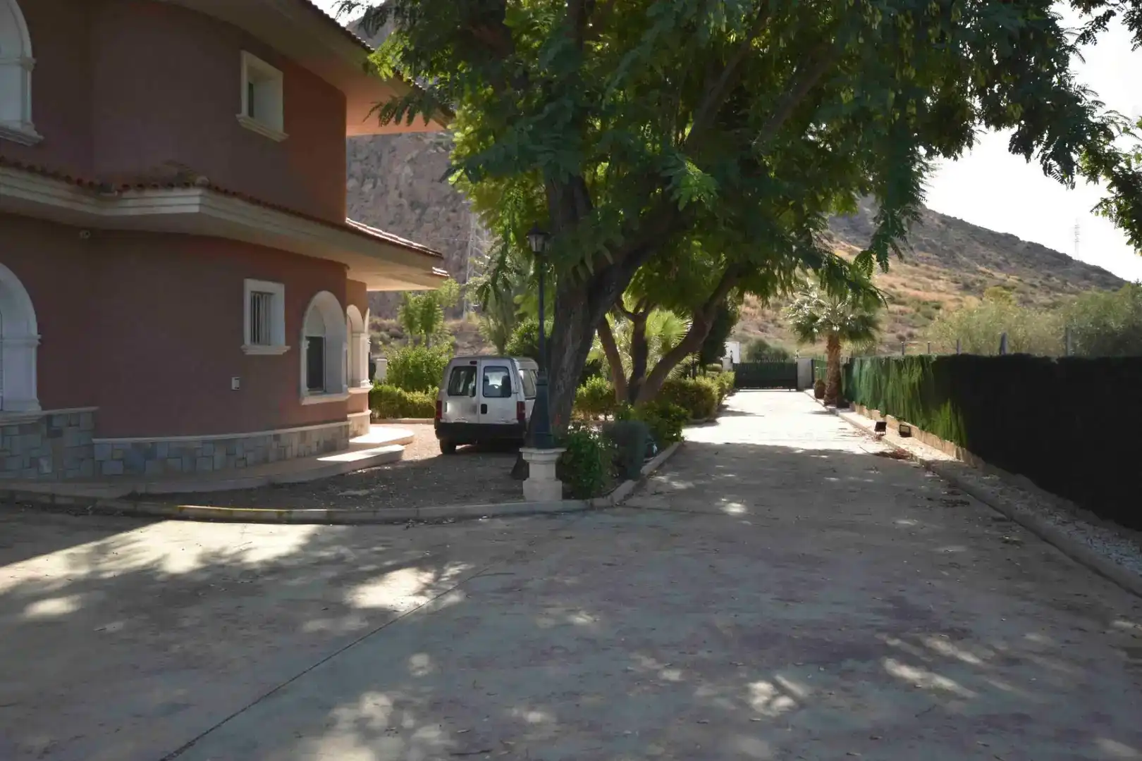 Vista exterior de Casa o xalet en venda en Callosa de Segura amb Aire condicionat, Piscina i Balcó