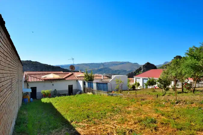 Vista exterior de Edifici en venda en Montejaque